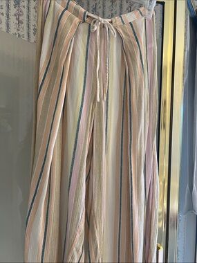 O’Neil Women’s wide leg pants size M